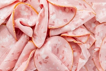 Колбаса Особая с телятиной в синюге вареная