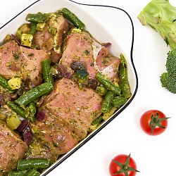 Гуляш из свинины в маринаде с овощами охлажденный