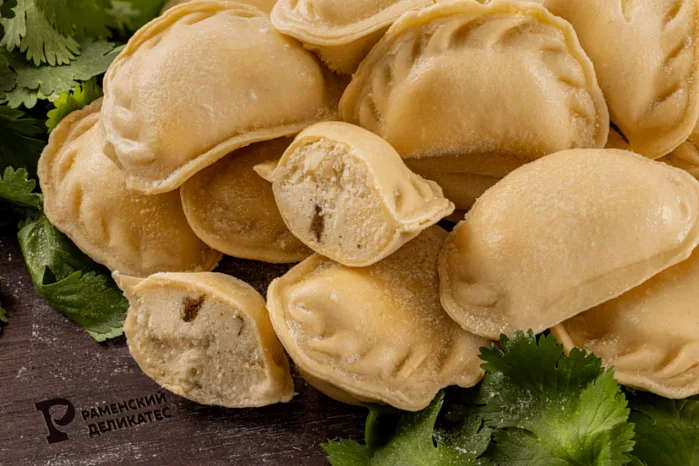 Вареники с картофельным пюре и грибами 450 г