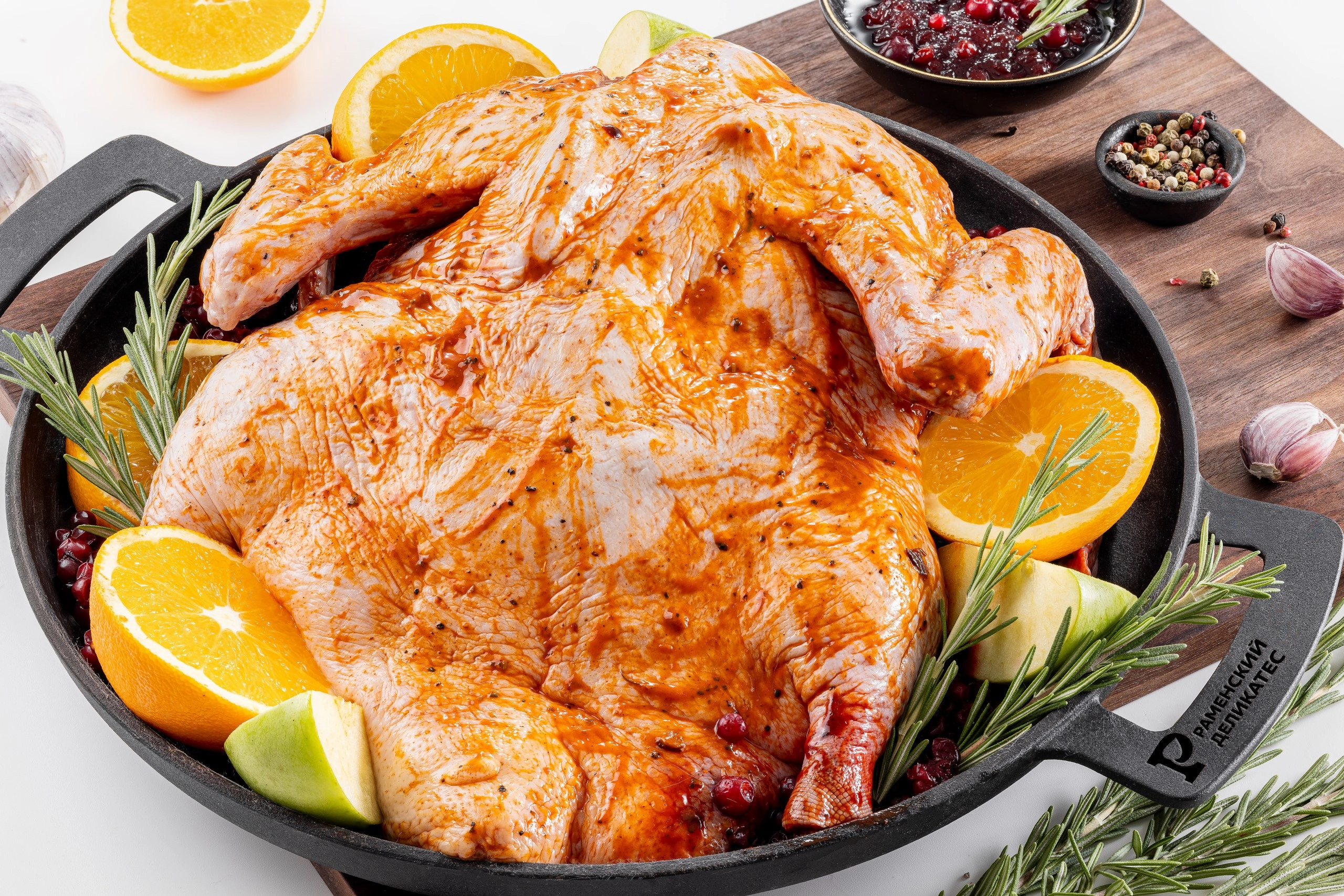 Утенок в ягодном соусе охлажденный